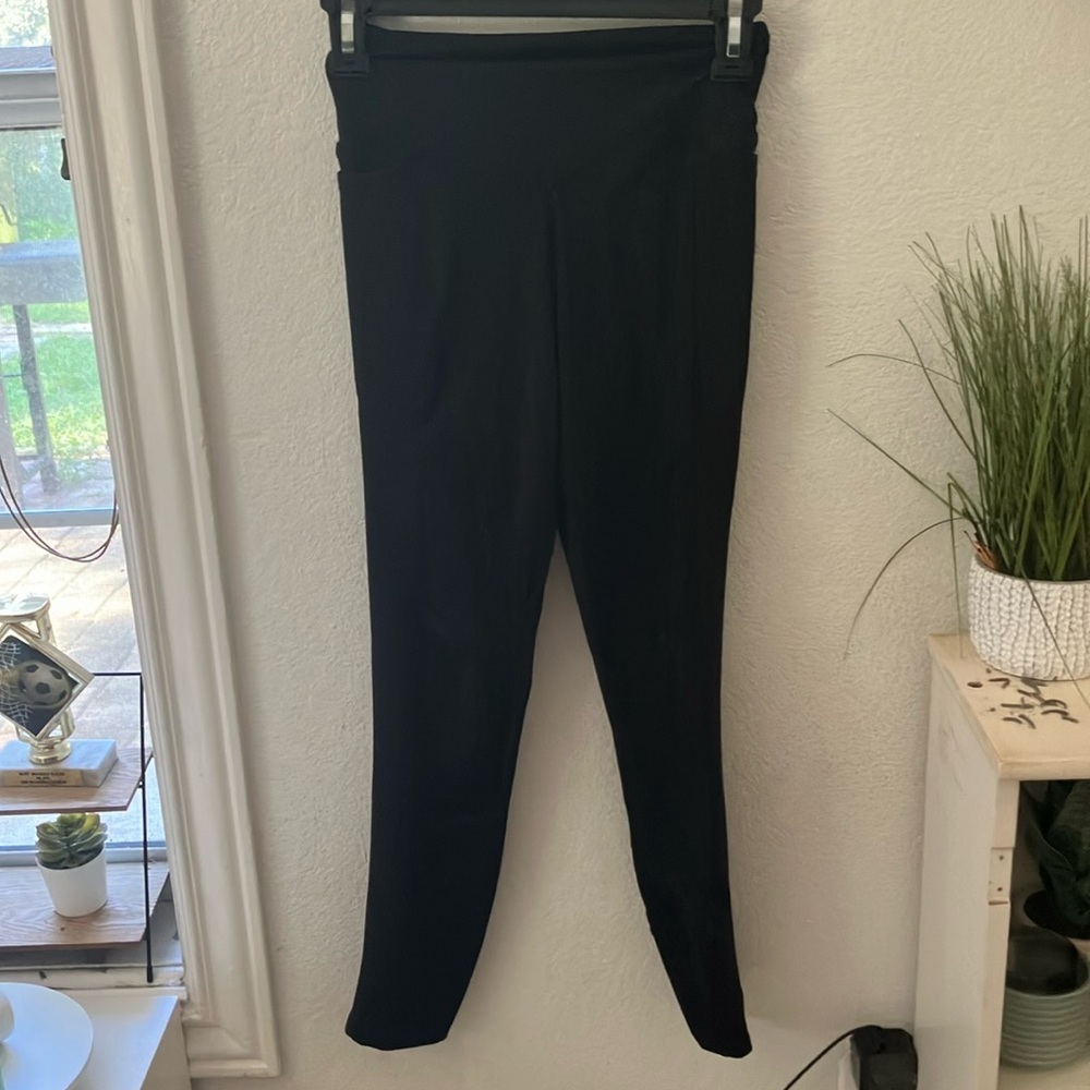 black leggings